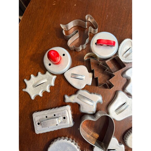 Vintage Aluminum Cookie Cutters Set Of 20 With Handles & Christmas Shapes Classi
